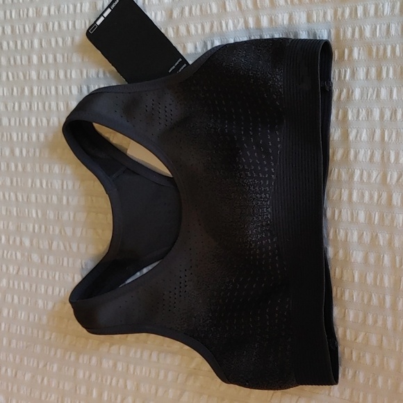 NWT Nike Swoosh Girls Youth Sports Top Medium - Picture 3 of 15